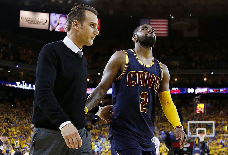 La baja de Irving hace más favoritos a los Warriors en las Finales de la NBA