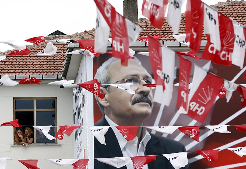 Las elecciones turcas, un pulso entre el Gobierno y la izquierda kurda