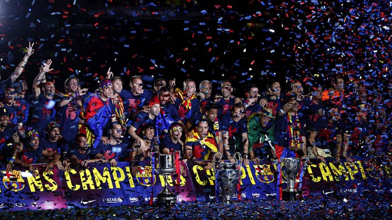 El Barça pone punto final en el Camp Nou a la celebración del triplete