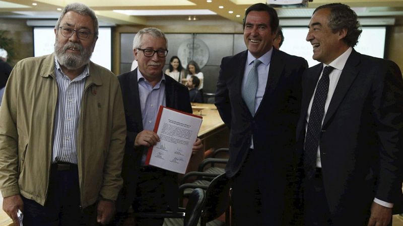 Sindicatos y patronales firman el acuerdo de negociación colectiva para el período 2015-2017