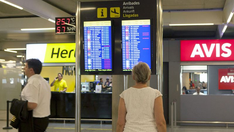 Normalidad en los aeropuertos durante la primera jornada de paro de los controladores aéreos