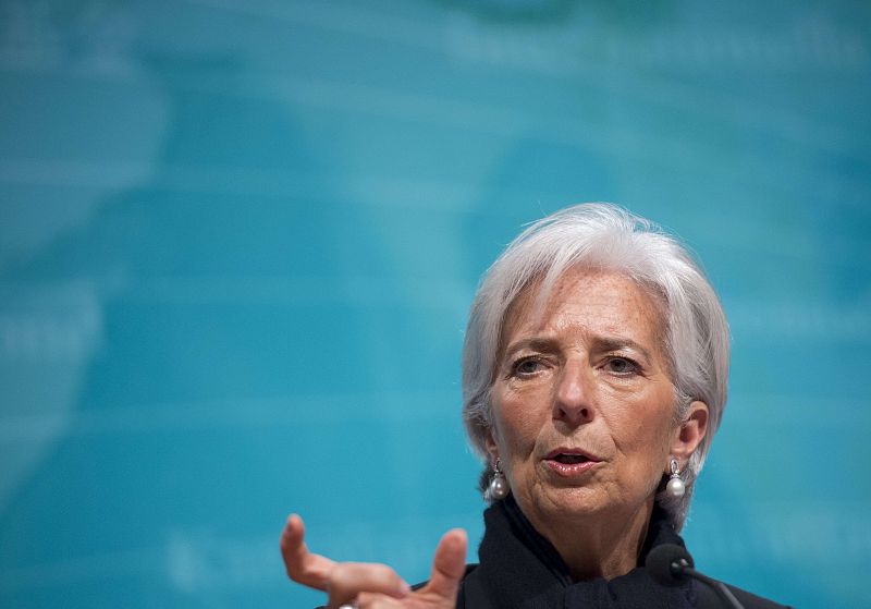 El FMI eleva su previsión de crecimiento del PIB al 3,1%, propone subir impuestos y reducir gastos