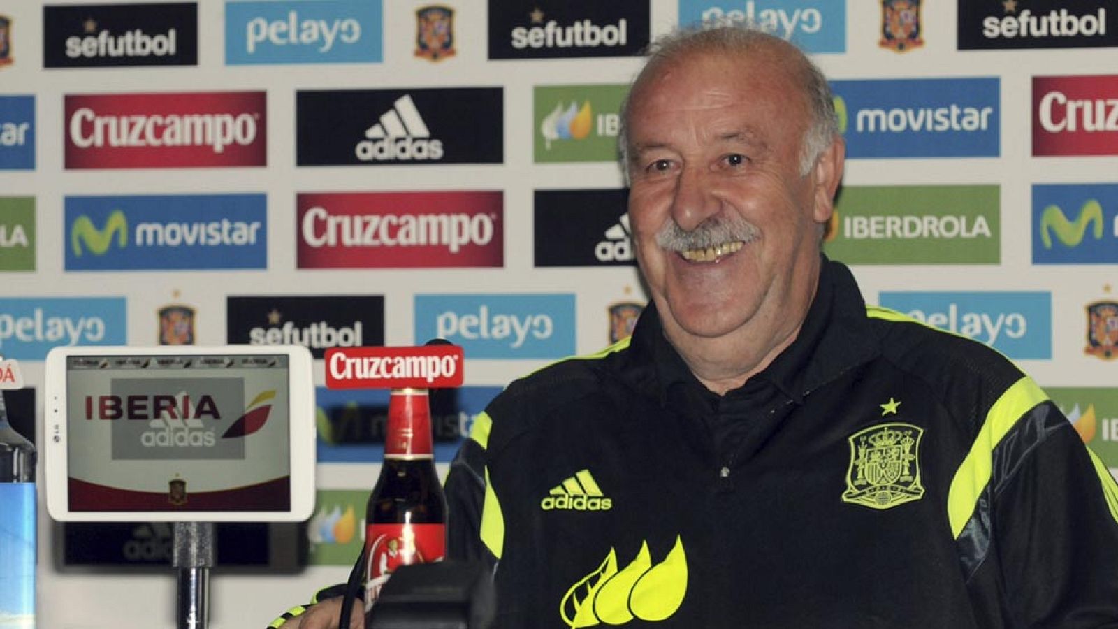 Del Bosque: "Hay buen ambiente; si no, habríamos tomado medidas" | Ver