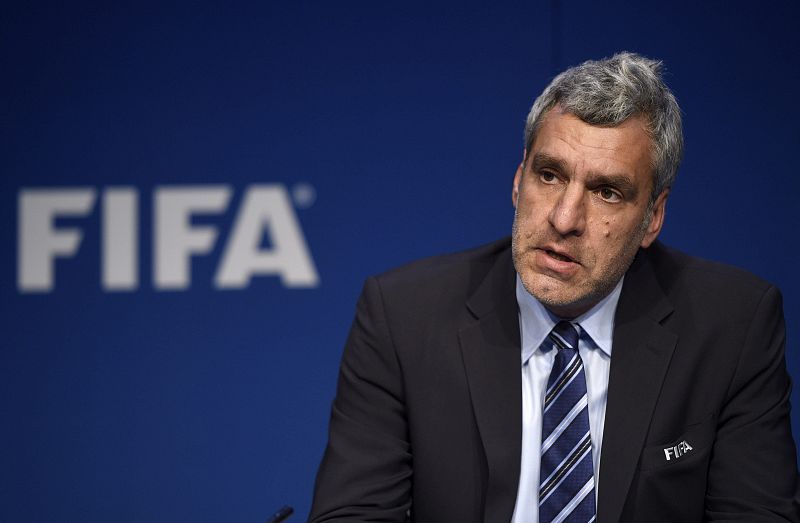 Dimite Walter de Gregorio, director de comunicación de la FIFA, "con efecto inmediato"