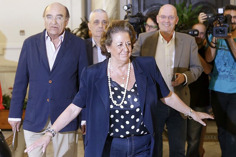 Rita Barberá deja el Ayuntamiento de Valencia después de 24 años como primera edil