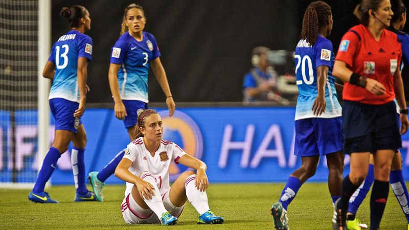 España encuentra un inmerecido castigo ante Brasil (1-0)