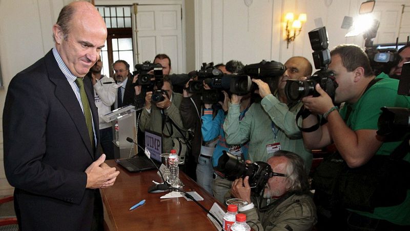 De Guindos y Dijsselbloem presentan formalmente su candidatura a la presidencia del Eurogrupo