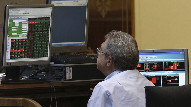 Las Bolsas europeas esperan en rojo las novedades sobre Grecia y la reunión de la Fed de EE.UU.