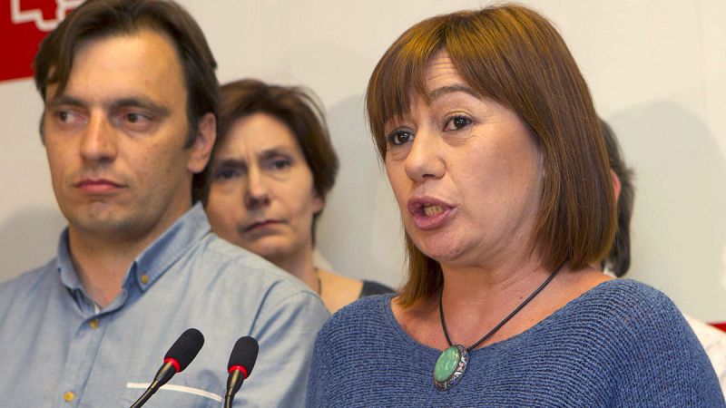 La socialista Armengol presidirá las Baleares tras llegar a un "precauerdo" con MÉS y Podemos