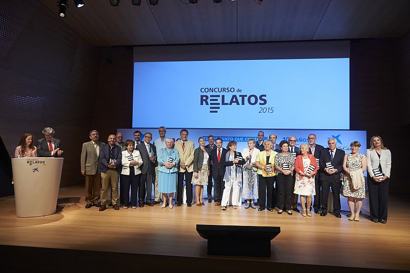 RNE entrega a Luisa Fernández el Premio del VII Concurso de Relatos Escritos por Personas Mayores