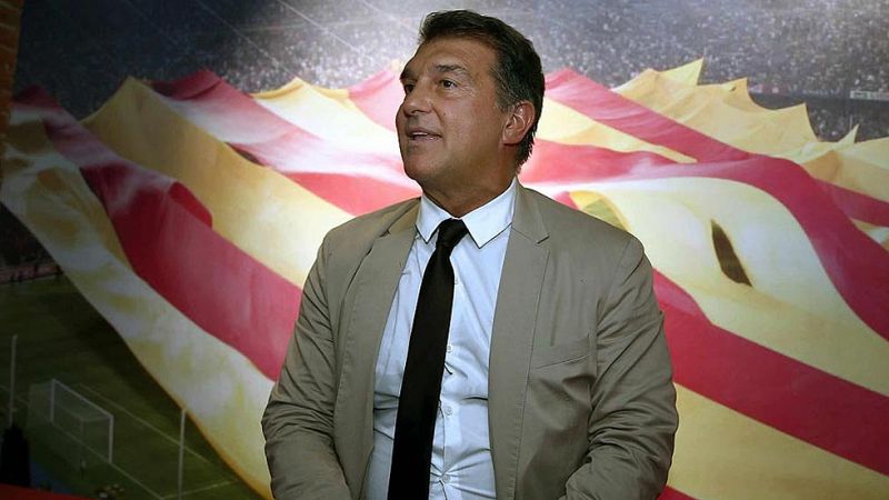 Laporta presenta con "ilusión y motivación" su proyecto, con Abidal como secretario técnico