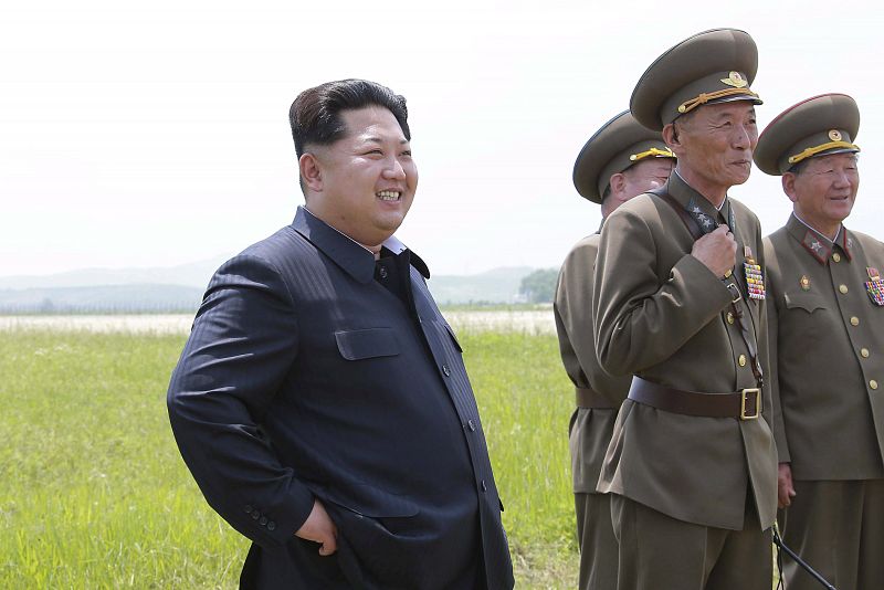 Corea del Norte condena a trabajos forzados perpetuos a dos supuestos espías de Seúl