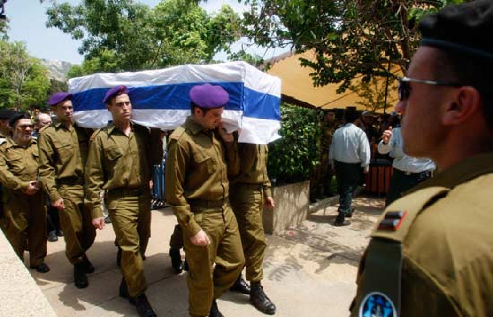 Funerales por los soldados israelíes devueltos por Hizbulá | Ver