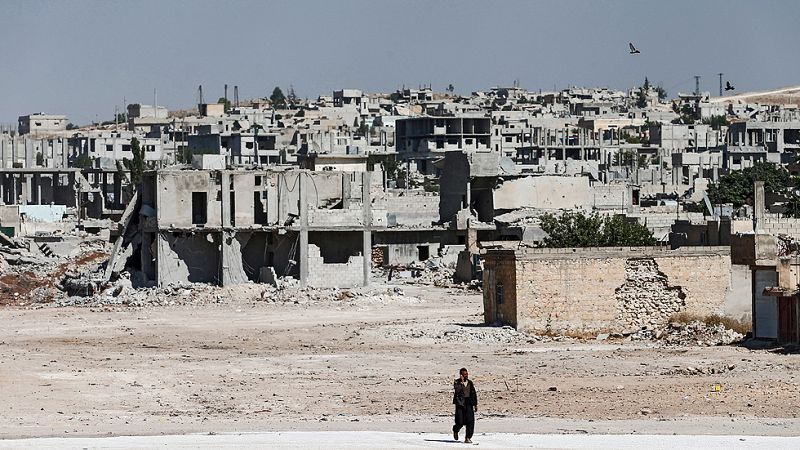 El Estado Islámico lanza una doble ofensiva contra los kurdos y el régimen sirio