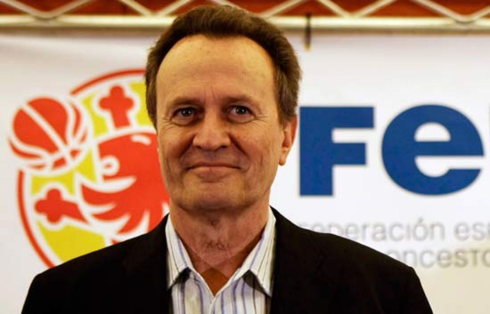 Primer partido de Aíto como seleccionador