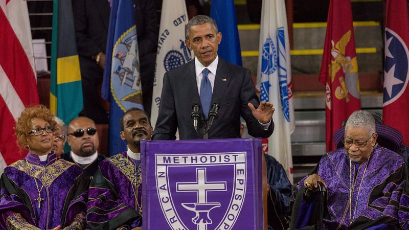 Obama llama a sociedad de Estados Unidos a que se enfrente a la violencia armada y al racismo