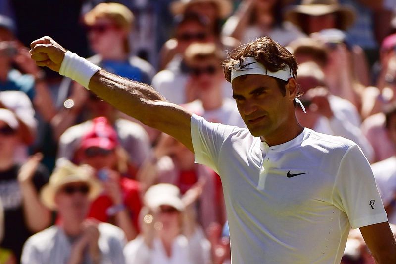 Federer inicia la conquista de su octavo Wimbledon con un triunfo sobre Dzumhur