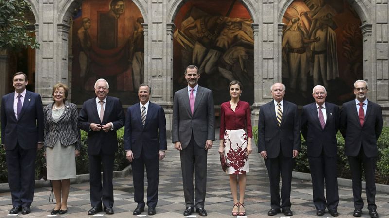 Los reyes respaldan la creación de una prueba internacional de evaluación del español