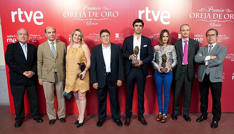 Miguel Ángel Perera, José Mª Manzanares padre y Garcigrande, premios 'Oreja de Oro' y 'Hierro de Oro' de RNE