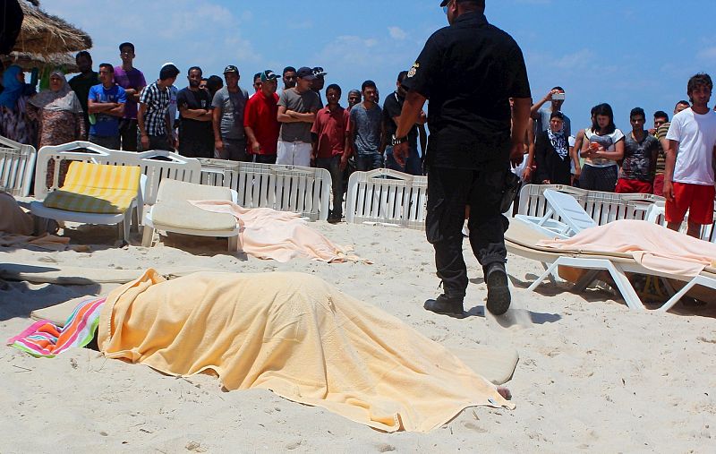 Ocho detenidos "en relación directa con la ejecución" del atentado de la playa de Túnez