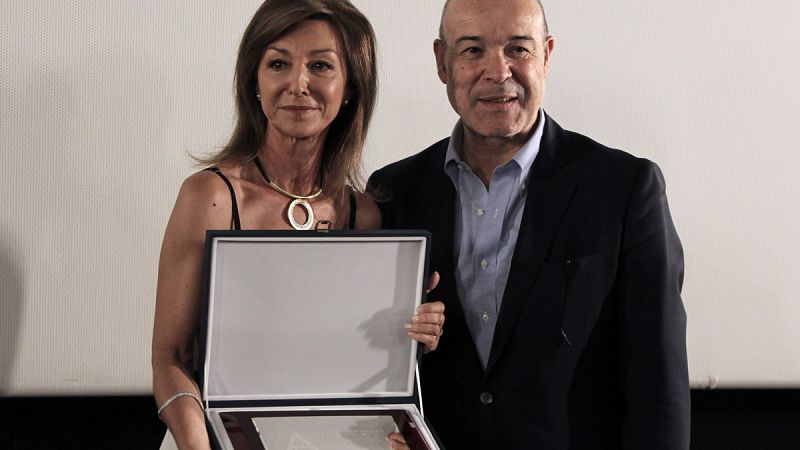 La periodista Yolanda Flores recoge el premio Alfonso Sánchez de la Academia de Cine