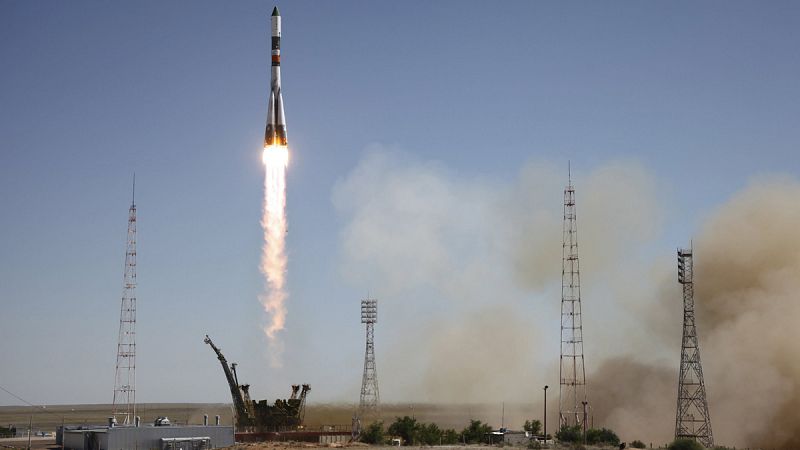 Rusia lanza con éxito la nave de carga Progress hacia la Estación Espacial Internacional
