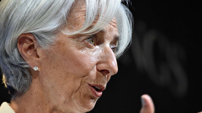 Lagarde defiende una reestructuración de la deuda ante la "aguda" crisis de Grecia