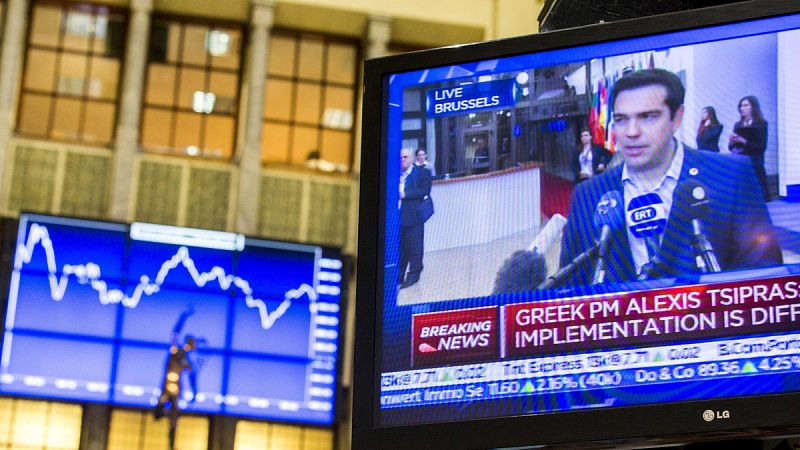 Las Bolsas europeas reciben con alivio el acuerdo sobre Grecia y repuntan ligeramente