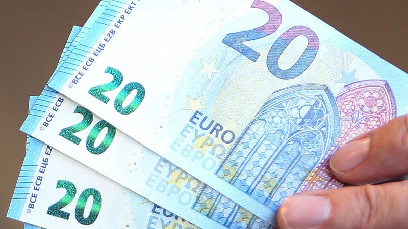 El Tesoro coloca 5.771 millones en letras y baja el interés tras el acuerdo de Grecia