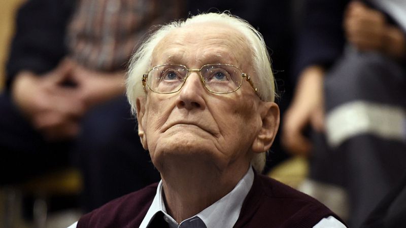 Alemania condena a cuatro años de cárcel al 'contable' de Auschwitz