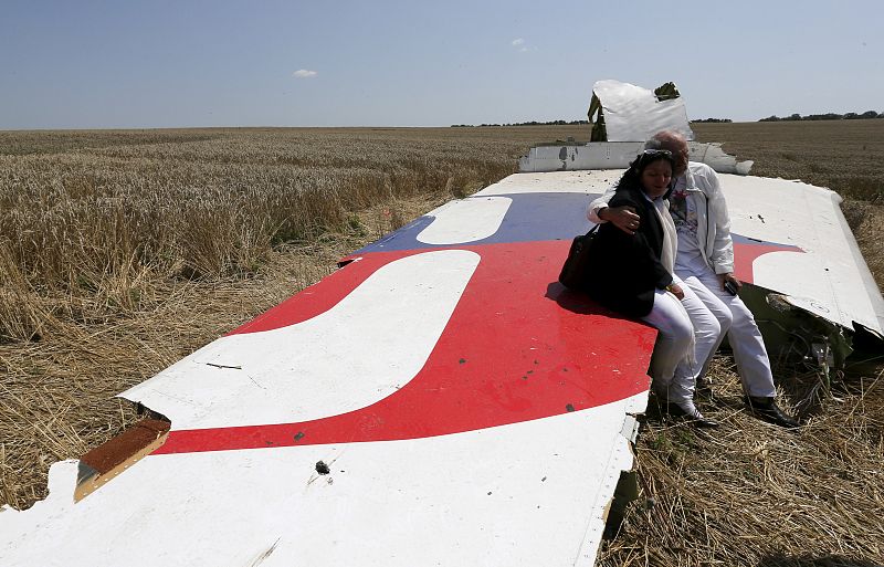 Primer aniversario del derribo del vuelo MH17 en Ucrania, sin concluir quién lanzó el misil