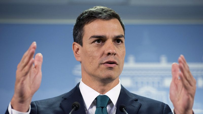 Sánchez promete un "ingreso mínimo vital" para personas en situación de pobreza de 426 euros al mes
