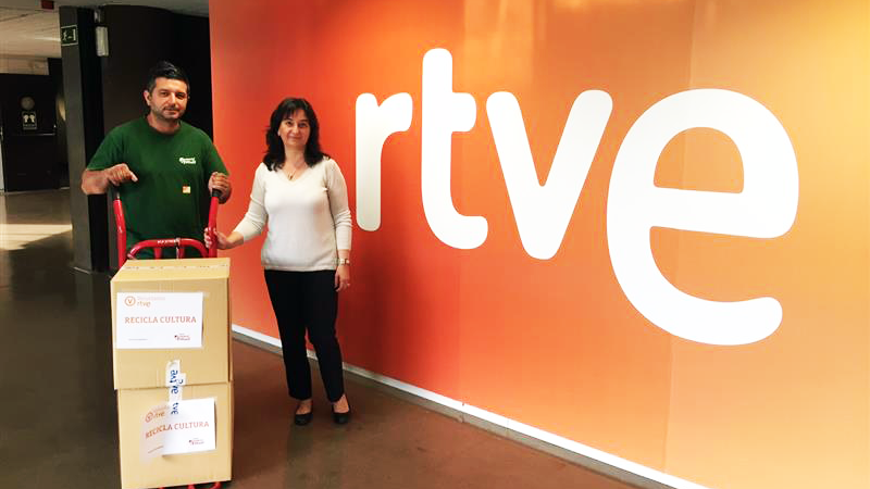 La campaña 'Recicla Cultura' de la Plataforma de Voluntariado RTVE recoge más de 8.000 libros para proyectos sociales