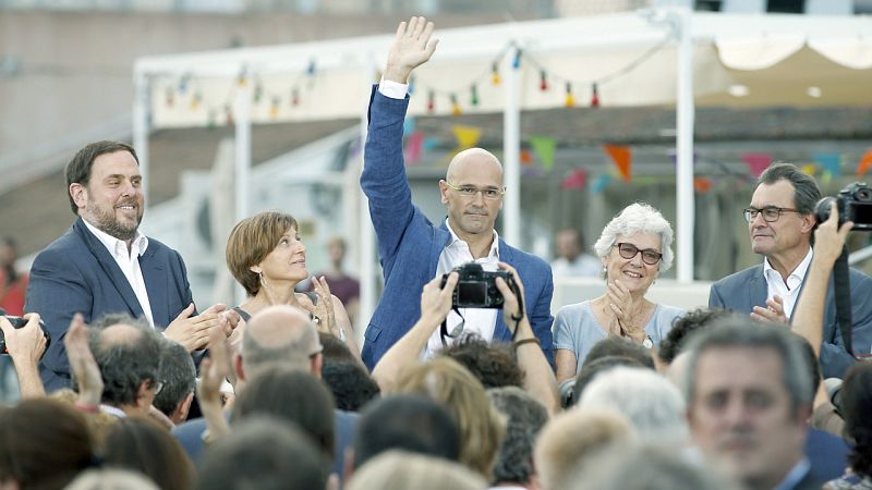 Romeva pone en duda que Mas tenga que ser el presidente y el Govern replica que está "bien hablado"