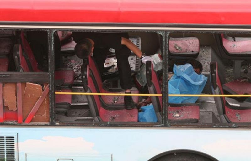 Dos muertos en explosiones en autobuses en China que las autoridades achacan a actos de sabotaje