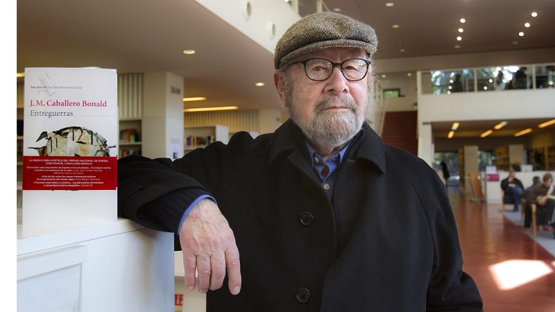 El escritor José Caballero Bonald se recupera de una anemia en el hospital de Jerez