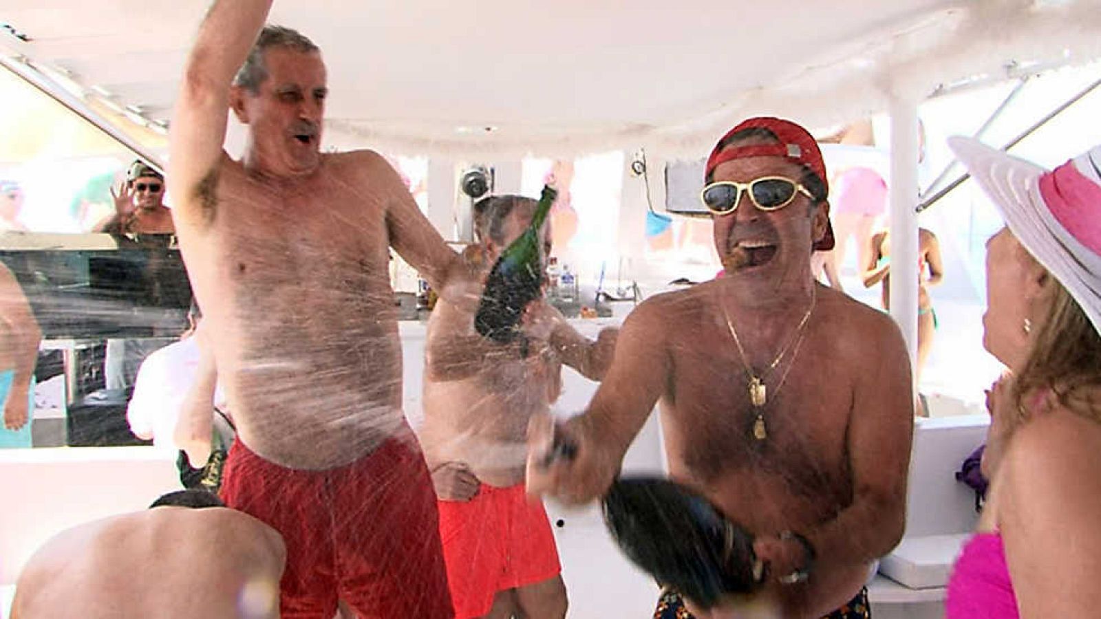 Comando al sol - Con el agua en los talones - ver ahora