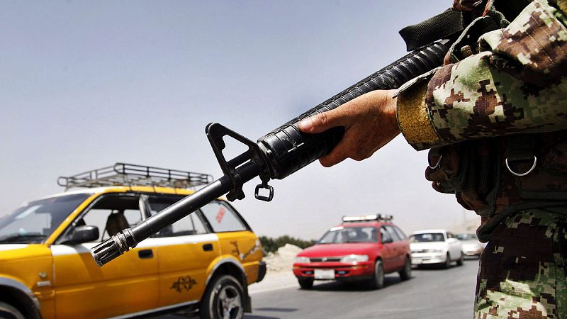 Aplazadas las conversaciones de paz en Afganistán por la muerte del mulá Omar