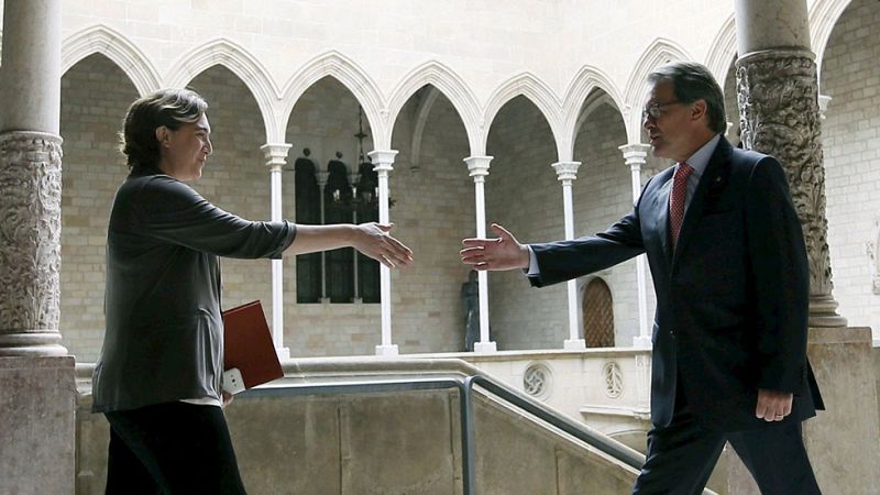 Colau no desvela si participará en la manifestación de la Diada pero afirma que será "anfitriona"