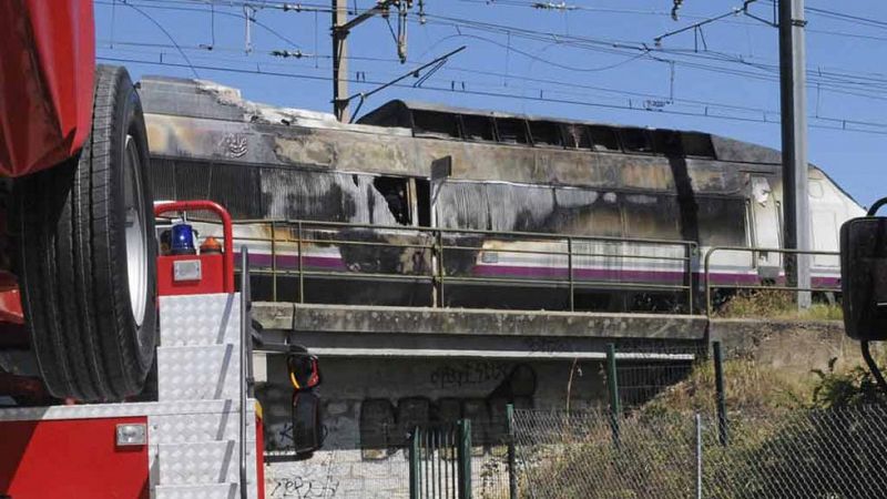Evacúan a los pasajeros del AVE Marsella- Madrid por un incendio en la locomotora de cola