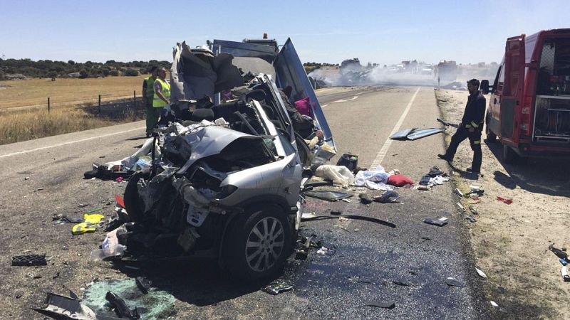 La segunda fase de la operación salida deja 18 muertos en las carreteras