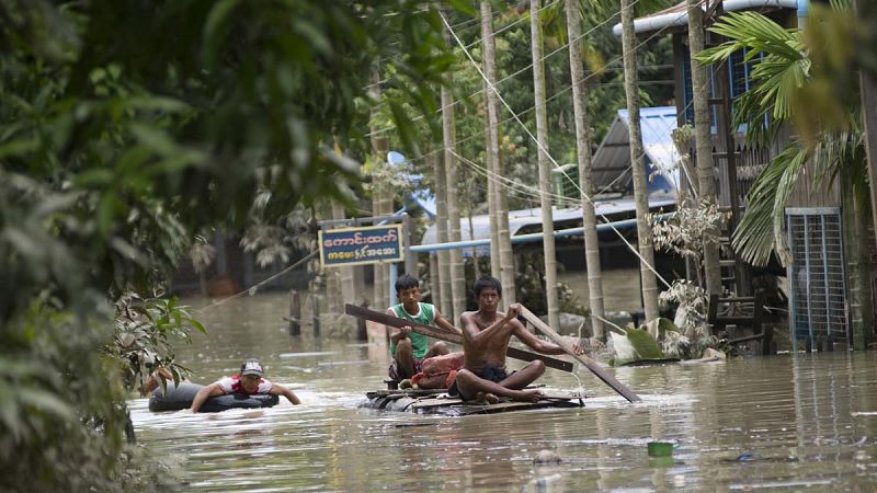 Las víctimas mortales por las inundaciones en Birmania se elevan a 45 mientras se intenta a acceder a las zonas más aisladas