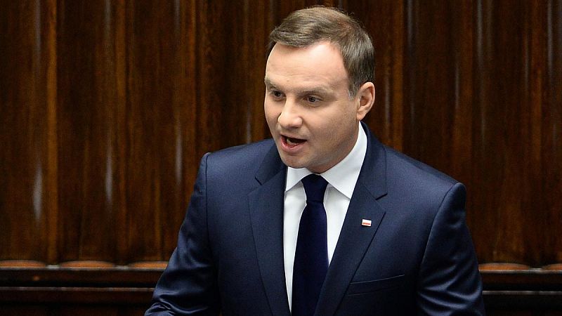 El conservador Andrzej Duda toma posesión como nuevo presidente de Polonia