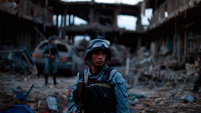 Al menos 35 muertos en la primera oleada de ataques en Kabul tras la sucesión del mulá Omar