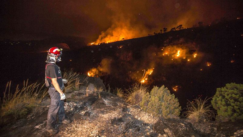 Los grandes fuegos y la superficie quemada en 2015 supera ampliamente a los de 2013 y 2014