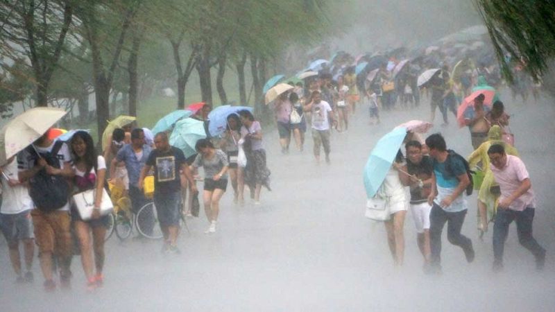 El tifón Soudelor deja seis muertos y cuatro desaparecidos en Taiwán en su camino hacia China
