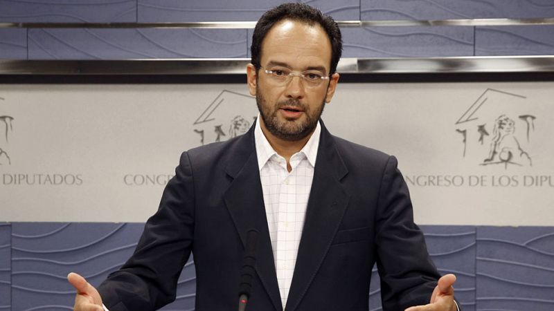 La oposición pide la comparecencia del ministro del Interior por su reunión con Rato y apuntan a Rajoy
