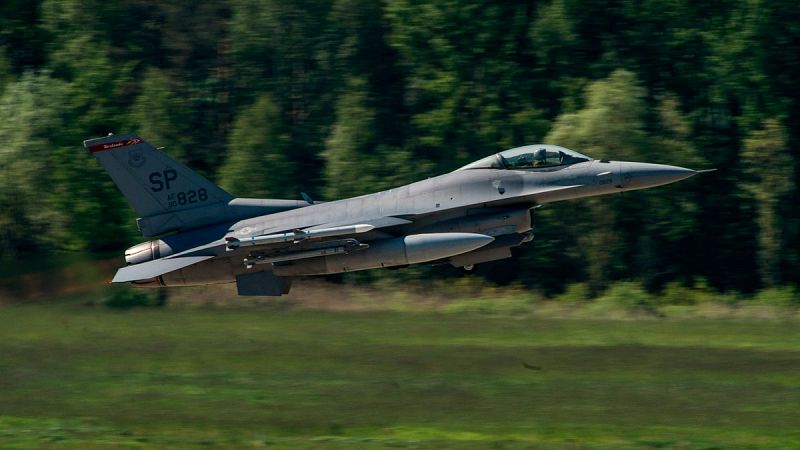 EE.UU. realiza su primer ataque tripulado con F-16 contra el Estado Islámico desde Turquía