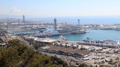 La Generalitat instal·larà 12 dessaladores mòbils i una flotant al Port de Barcelona