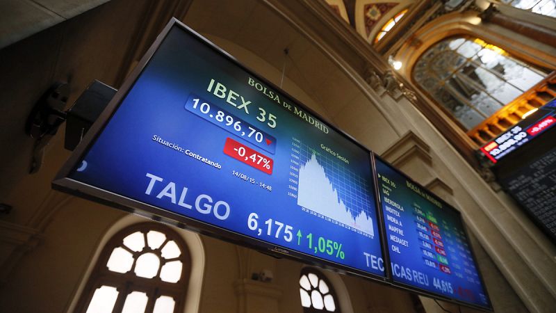 El IBEX 35 pierde un 2,67% en la semana, que ha estado marcada por la decisión de China de devaluar el yuan